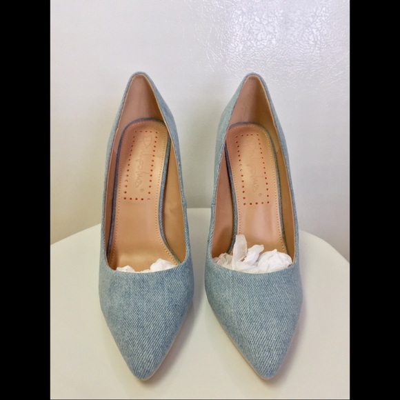 Classic Denim Pumps 👠 Size 8 Left - Picture 5 of 7